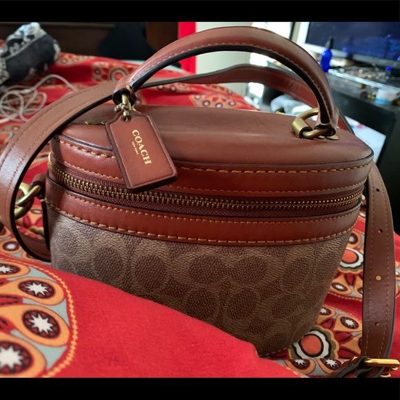 Coach Train bag purse (signature) - Picture 1 of 8